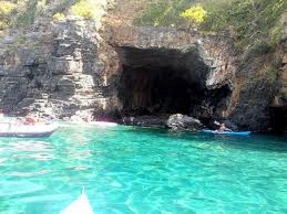 B&B Il Melograno Tortorella ภายนอก รูปภาพ