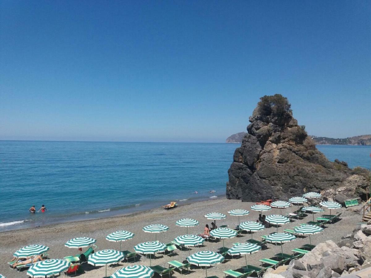 B&B Il Melograno Tortorella ภายนอก รูปภาพ