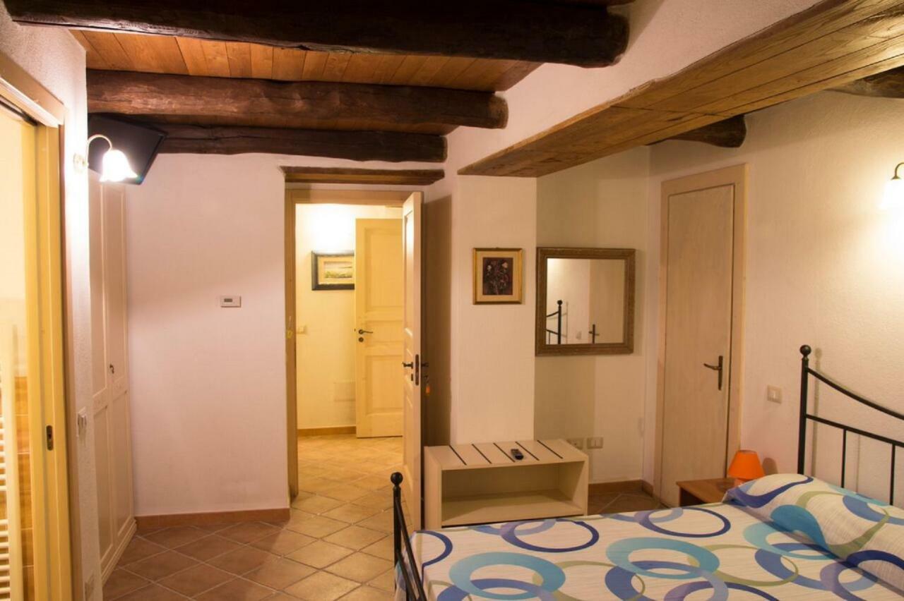 B&B Il Melograno Tortorella ภายนอก รูปภาพ