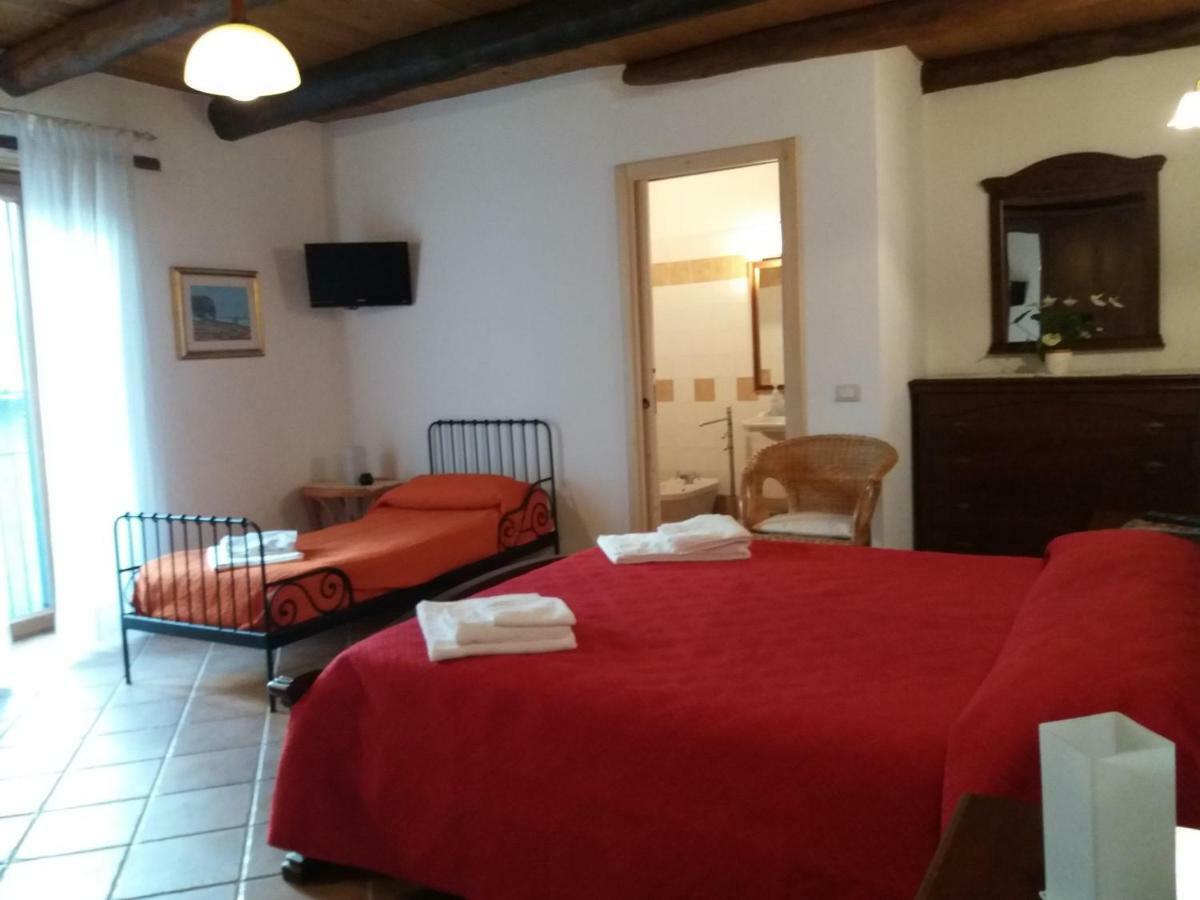 B&B Il Melograno Tortorella ภายนอก รูปภาพ